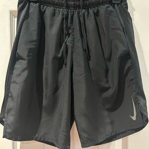 Nike Black Athletic Shorts Relaxed Fit